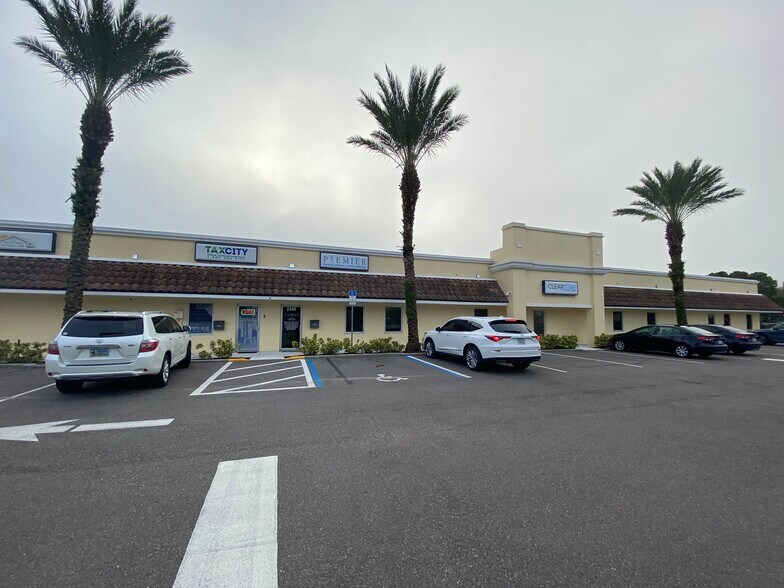 2225-2275 S Babcock St, Melbourne, FL à louer - Photo de l’immeuble – Image 2 sur 5
