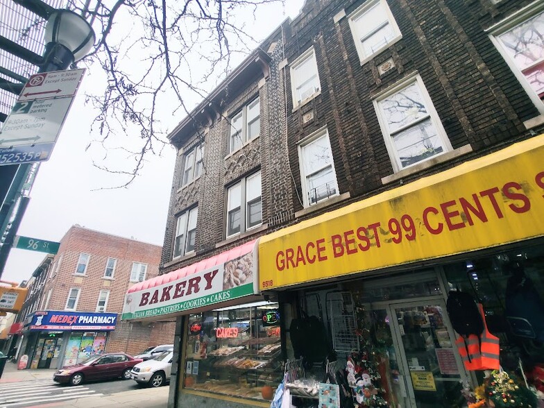 95-20 Jamaica Ave, Woodhaven, NY à vendre - Photo de l’immeuble – Image 3 sur 11
