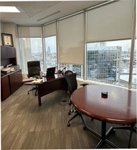 1545 Carling Ave, Ottawa, ON à louer Photo intérieure– Image 2 sur 6