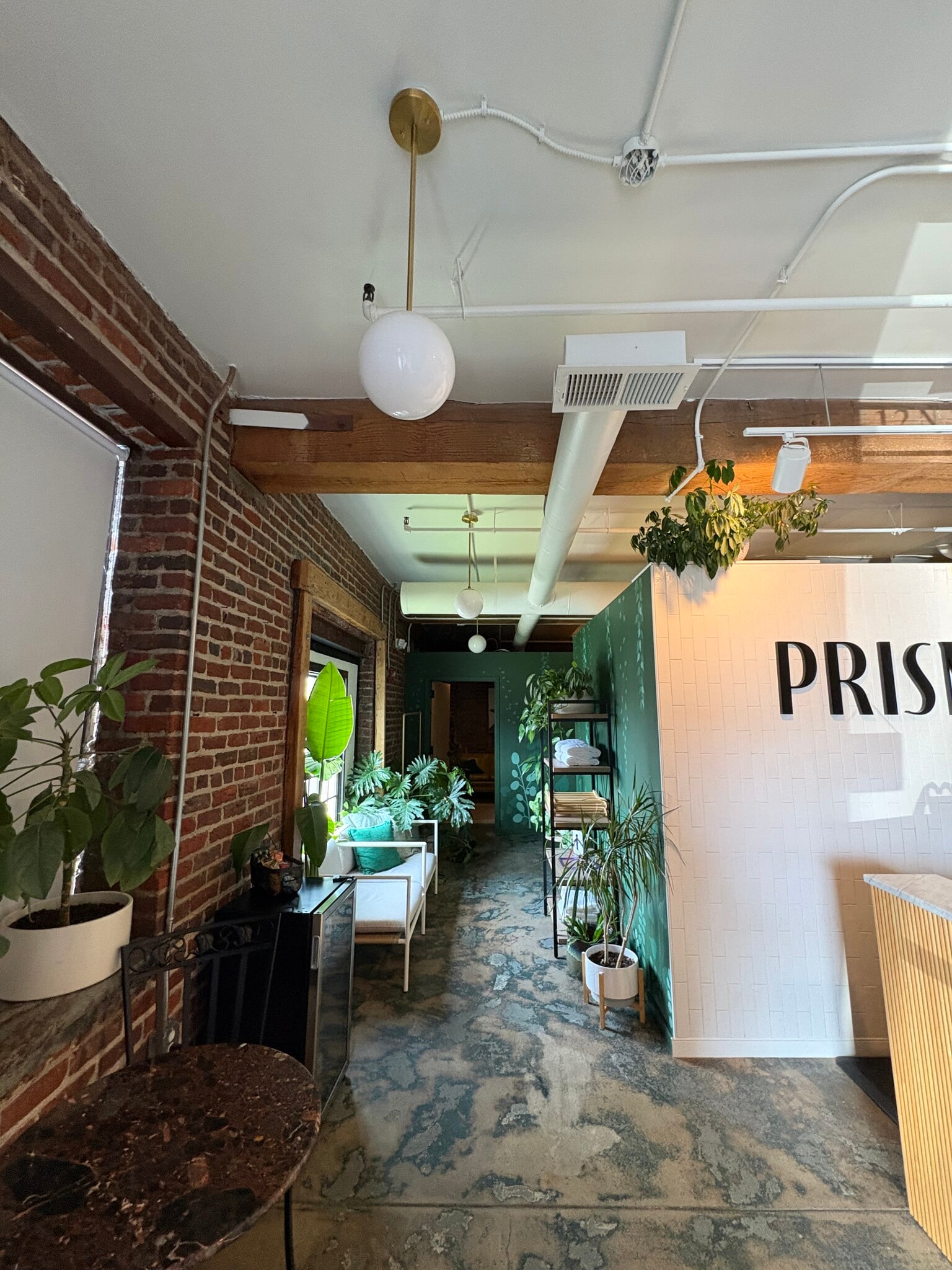 2411 E Franklin St, Richmond, VA à louer Photo intérieure– Image 1 sur 3