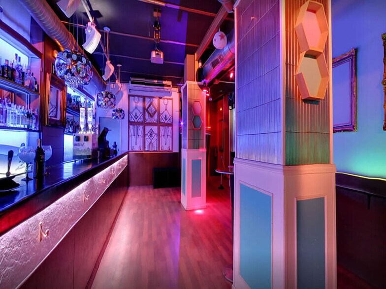 Local commercial dans Madrid, Madrid à louer - Photo de l’immeuble – Image 2 sur 4