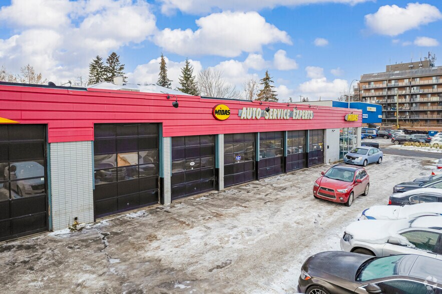 2529 17th Ave SW, Calgary, AB à vendre - Photo de l’immeuble – Image 2 sur 4