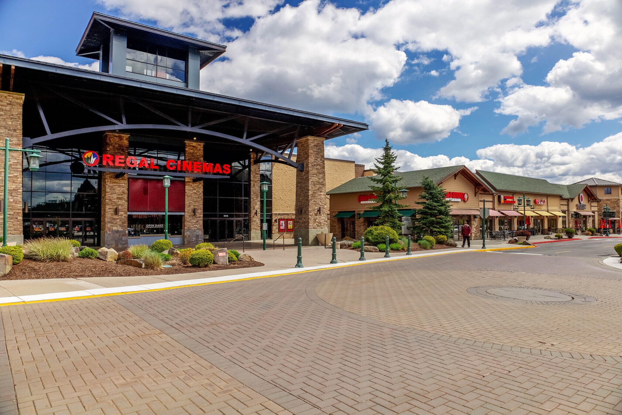2356-2416 N Old Mill Loop, Coeur d'Alene, ID à louer Photo principale– Image 1 sur 7