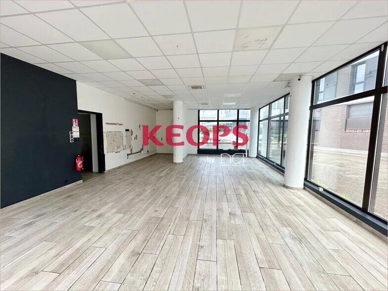 Local commercial dans Blagnac à vendre - Photo de l’immeuble – Image 2 sur 8