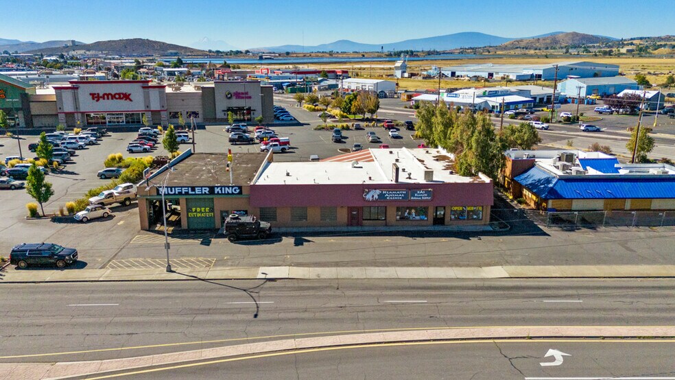 2730 S 6th St, Klamath Falls, OR à vendre - Photo de l’immeuble – Image 3 sur 23