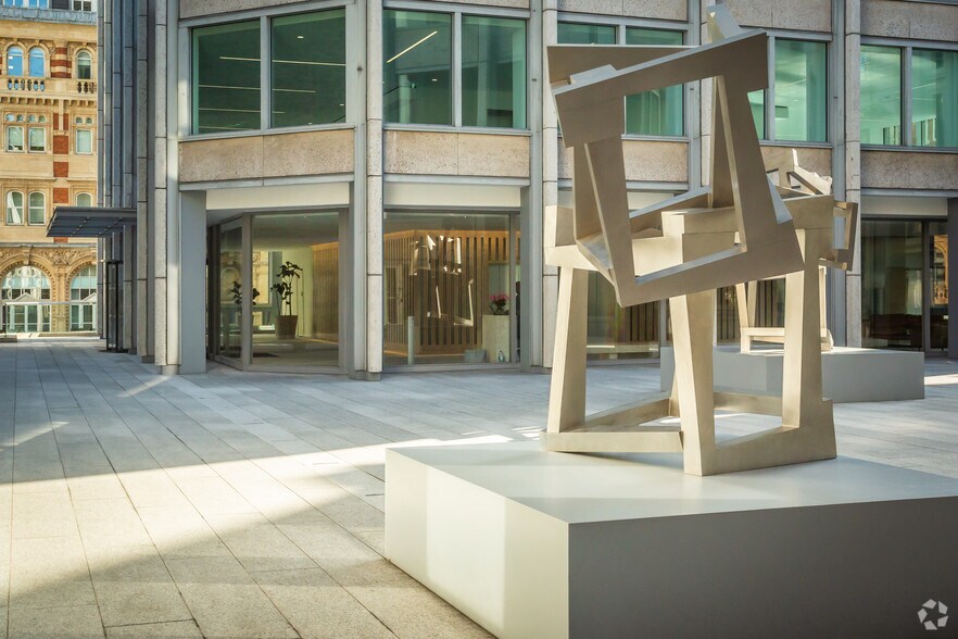 25 St. James's St, Londres à louer - Photo de l’immeuble – Image 3 sur 9