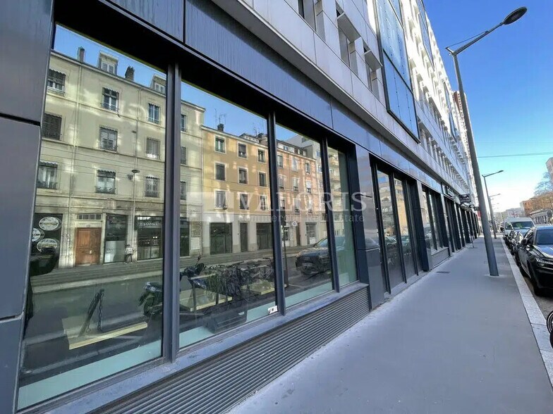 Local commercial dans Lyon à louer - Photo de l’immeuble – Image 3 sur 6