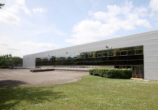 Plus de détails pour 19-21 Tanners Dr, Milton Keynes - Industriel/Logistique à louer