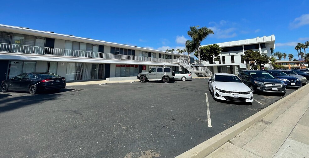 3252-3276 Rosecrans St, San Diego, CA à louer - Photo de l’immeuble – Image 2 sur 9
