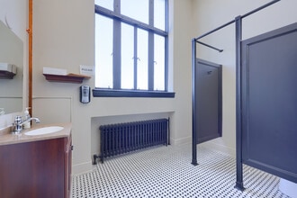 101 S Main St, Phoenixville, PA à louer Photo intérieure– Image 2 sur 14