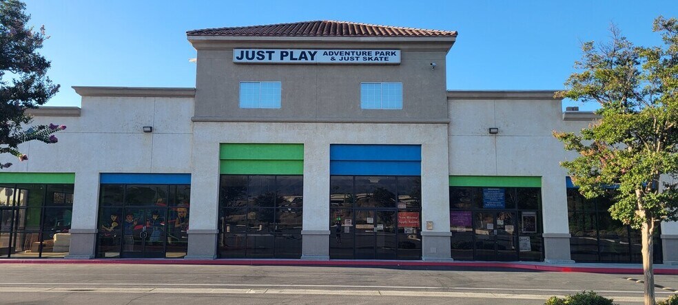 East Avenue Plaza portefeuille de 3 biens à vendre sur LoopNet.fr - Photo de l’immeuble – Image 2 sur 17