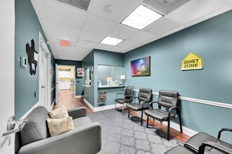 7100 W Camino Real, Boca Raton, FL à louer Photo intérieure– Image 1 sur 30