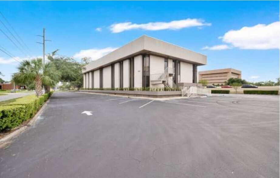 445 N Wymore Rd, Winter Park, FL à louer - Photo de l’immeuble – Image 2 sur 10