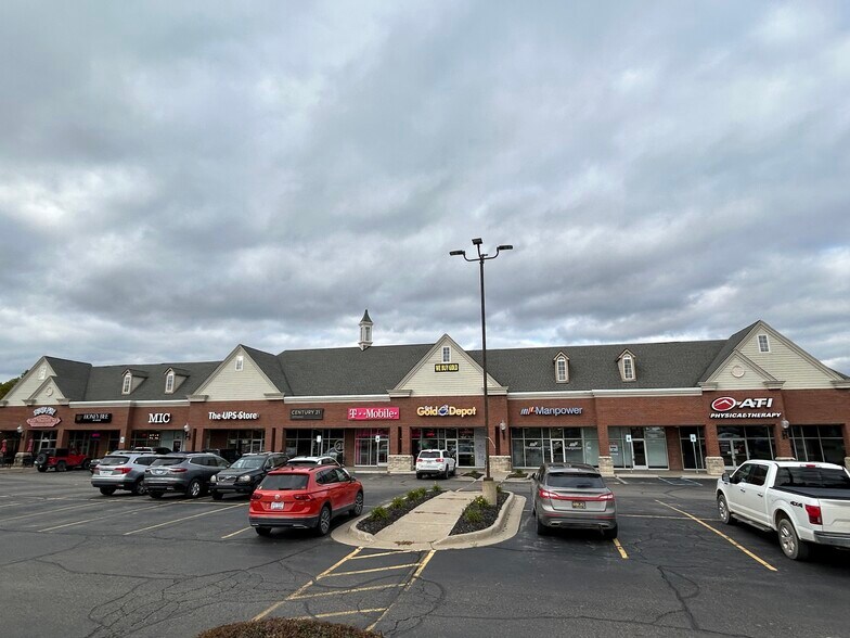 4313-4379 E Grand River Ave, Howell, MI à louer - Photo de l’immeuble – Image 2 sur 9
