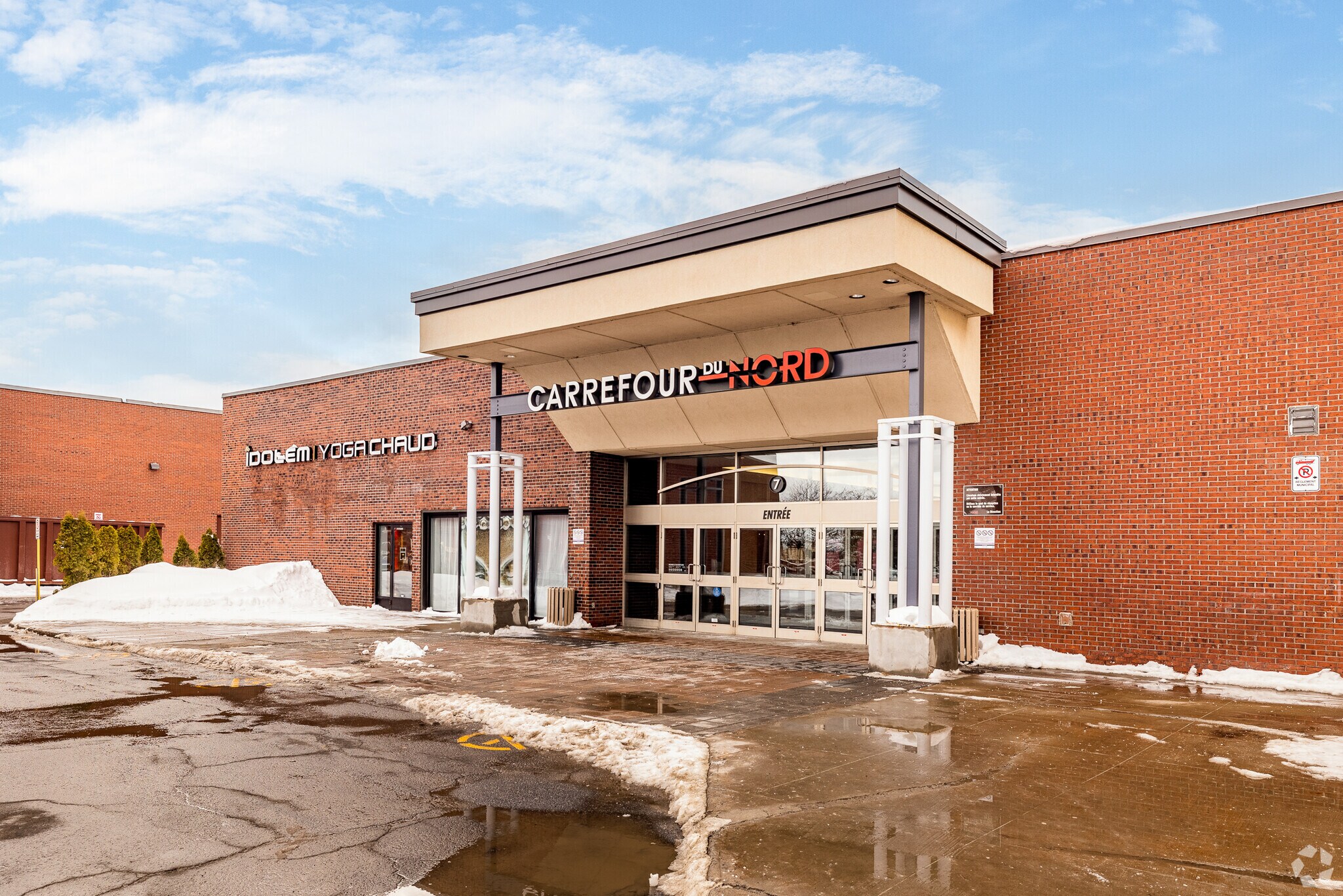 900 Boul Grignon, St-Jérôme, QC à louer Photo de l’immeuble– Image 1 sur 7