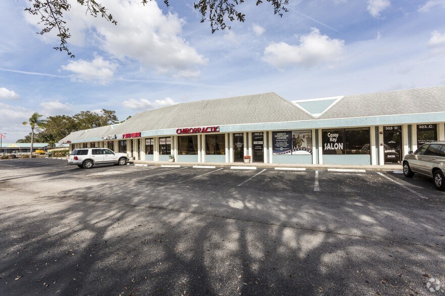 303 S Tamiami Trl, Nokomis, FL à louer - Photo de l’immeuble – Image 2 sur 4
