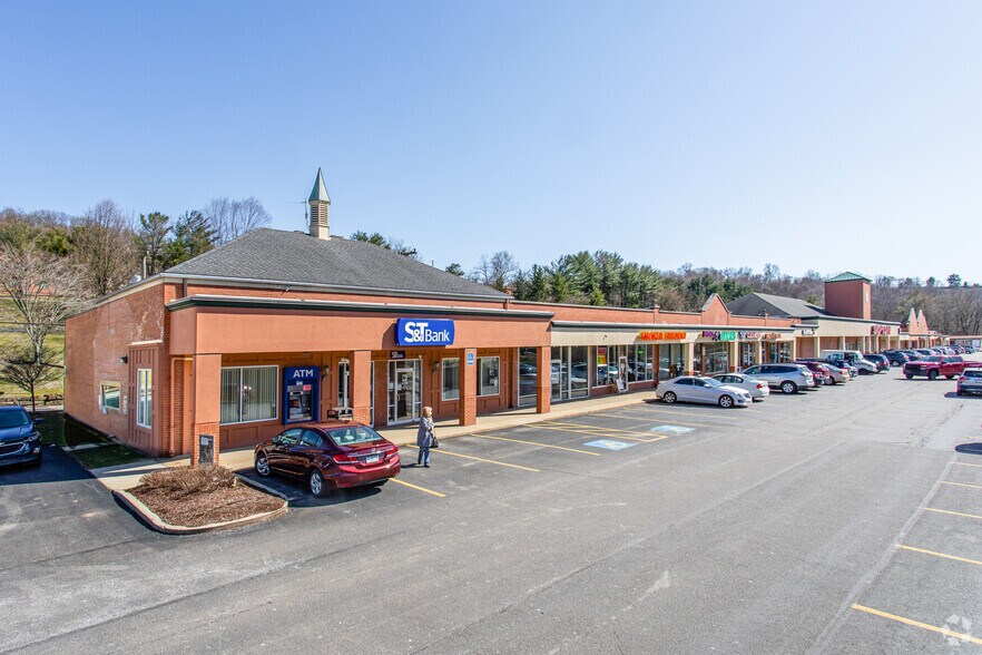 2340-2388 Golden Mile Hwy, Pittsburgh, PA à louer - Photo principale – Image 1 sur 5