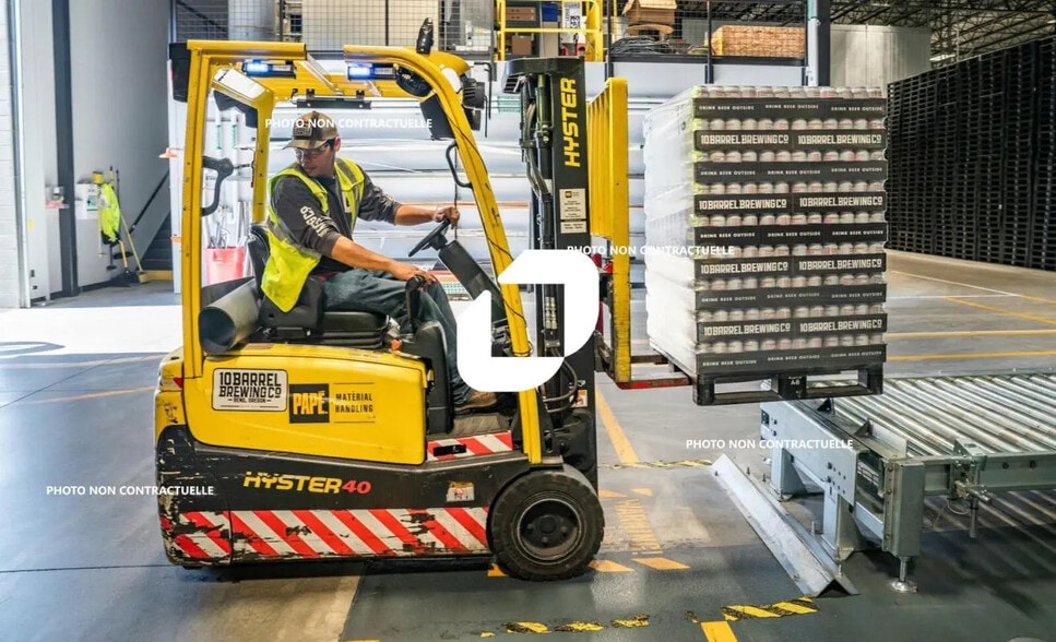 Local d’activités dans Saint-Herblain à louer - Photo de la construction – Image 3 sur 3