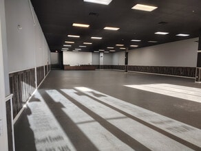 2585-2605 SE Federal Hwy, Stuart, FL à louer Photo intérieure– Image 1 sur 7