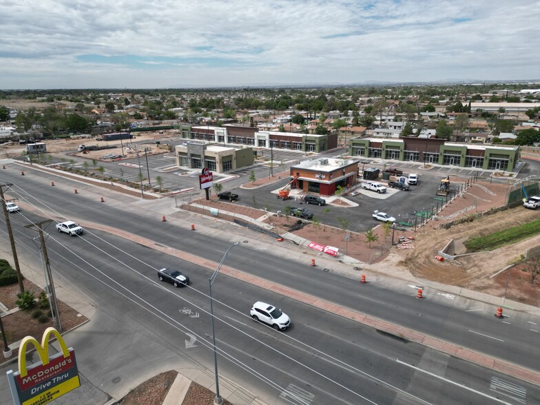 8100 N Loop Dr, El Paso, TX à louer - Photo de l’immeuble – Image 3 sur 6