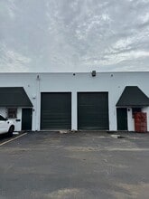 7460-7580 NW 82nd St, Medley, FL à louer Photo intérieure– Image 1 sur 6