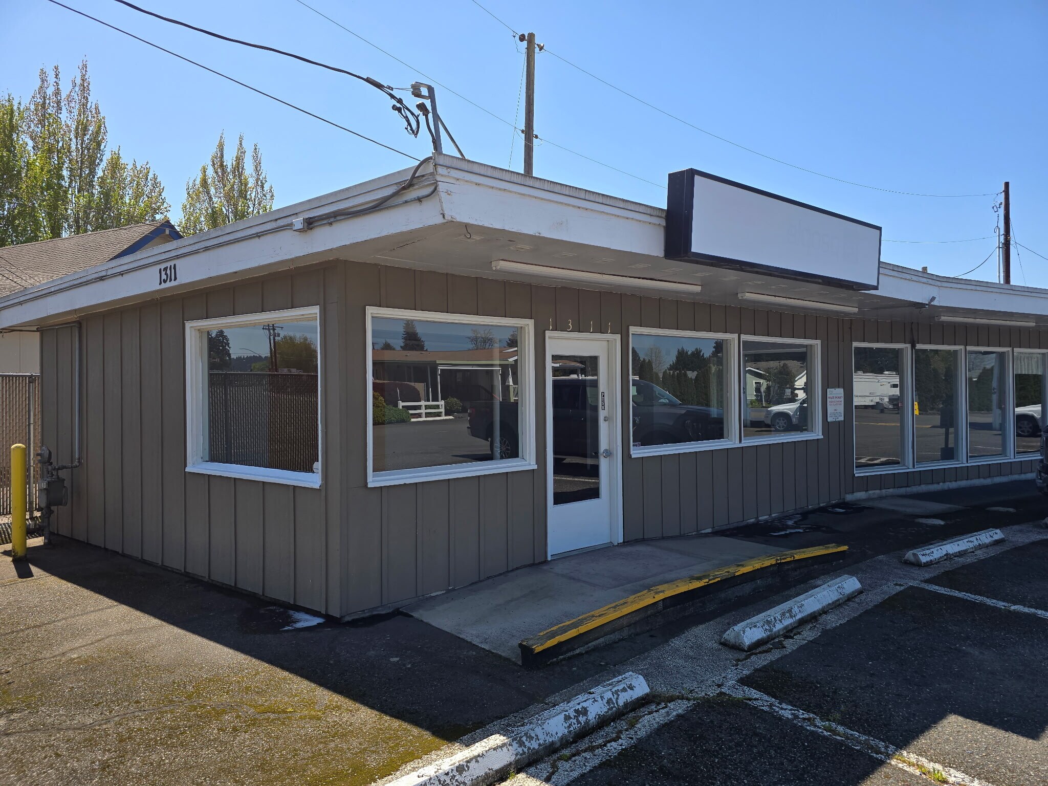 1313 Harrison Ave, Centralia, WA à louer Photo de l’immeuble– Image 1 sur 7