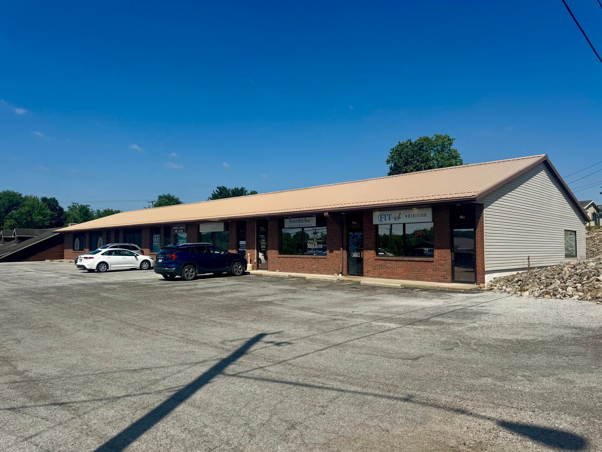 2919-2929 McFarland Dr, Zanesville, OH à louer Photo de l’immeuble– Image 1 sur 15