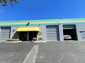 4990 SW 52nd St, Fort Lauderdale, FL à louer Photo de l’immeuble– Image 1 sur 7