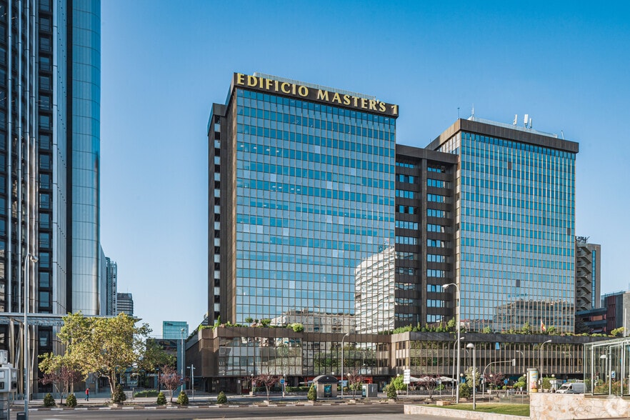 Avenida del General Perón, 38 B, Madrid, Madrid à louer - Photo de l’immeuble – Image 2 sur 7