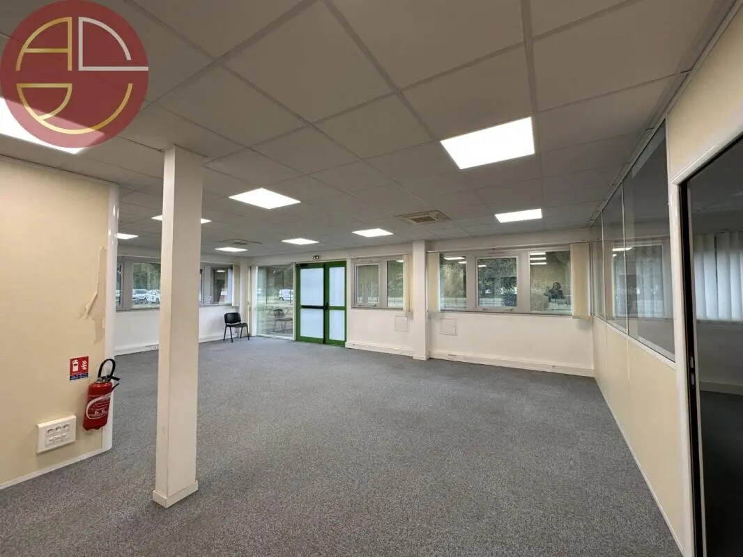 Bureau dans CASTELNAU-D'ESTRETEFONDS à louer Photo de l’immeuble– Image 1 sur 5