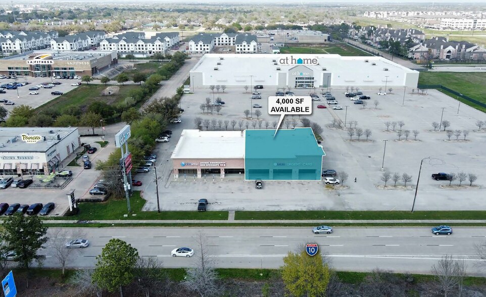 19450 Katy Fwy, Houston, TX à louer - Photo de l’immeuble – Image 2 sur 3