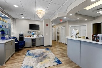 Highway 96, Franklin, TN à louer Photo intérieure– Image 2 sur 3