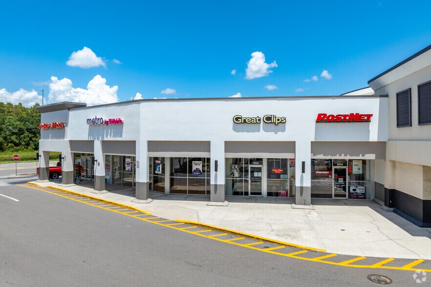 27327-27424 Wesley Chapel Blvd, Wesley Chapel, FL à louer - Photo de l’immeuble – Image 3 sur 6