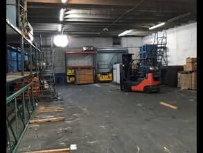 7075 NW 74th St, Medley, FL à louer Photo intérieure– Image 2 sur 3