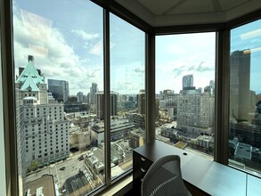 1040 W Georgia St, Vancouver, BC à louer Photo intérieure– Image 2 sur 10