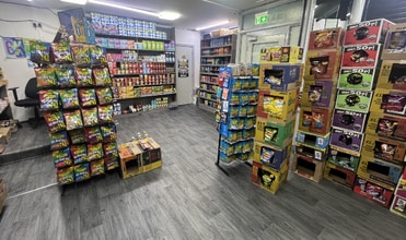 25 Church St, Eccles à louer Photo intérieure– Image 2 sur 3