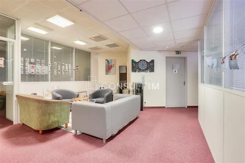 Bureau dans Saint-Cloud à vendre - Photo intérieure – Image 2 sur 8