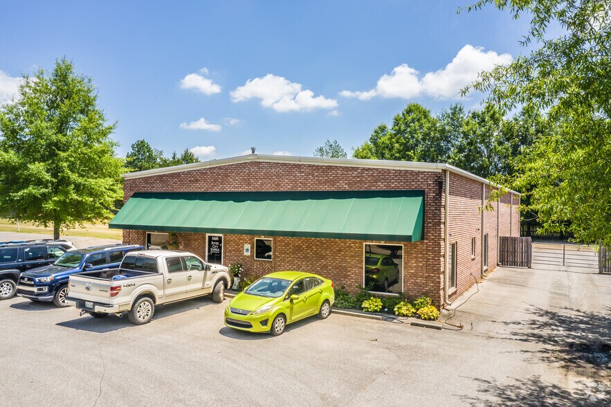 5684 Cleaves Dr, Arlington, TN à vendre - Photo principale – Image 1 sur 2