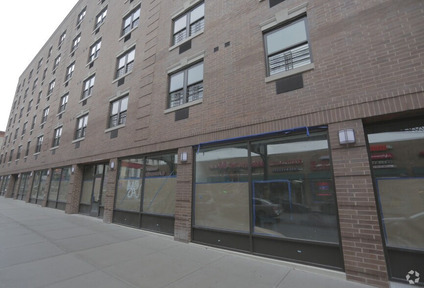 1668 Broadway, Brooklyn, NY à vendre - Photo de l’immeuble – Image 2 sur 5