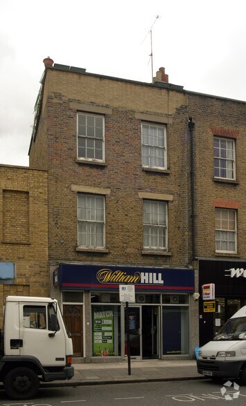 32 Warwick Way, Londres à vendre - Photo de l’immeuble – Image 3 sur 5