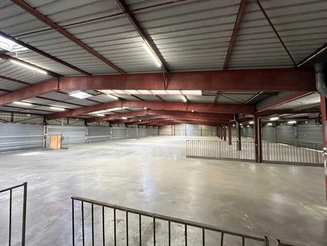 Plus de détails pour Industriel/Logistique à vendre