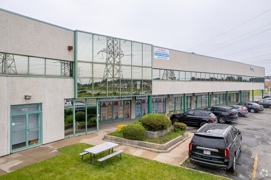 5305 Notre-Dame, Laval, QC à vendre - Photo de l’immeuble – Image 2 sur 10