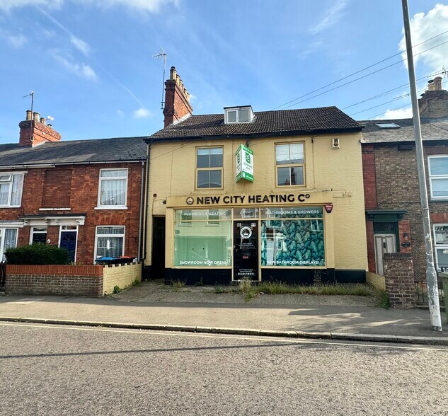 58 Wolverton Rd, Milton Keynes à louer - Photo de l’immeuble – Image 1 sur 6