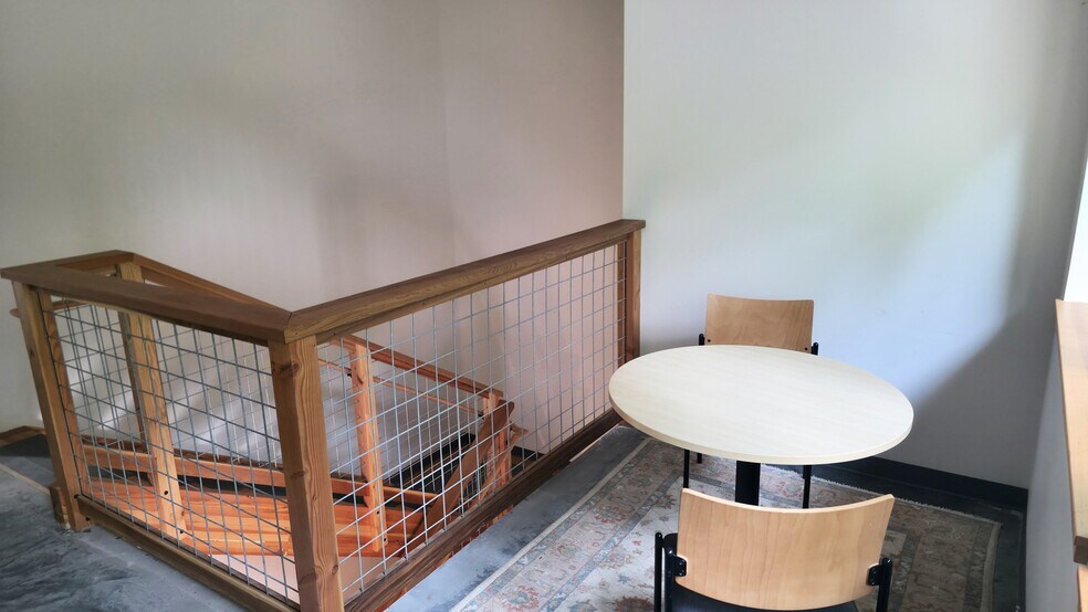 6455 Fletcher Bay, Bainbridge Island, WA à louer - Photo de l’immeuble – Image 3 sur 4