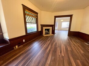1110 Lincoln Ave, San Rafael, CA à louer Photo intérieure– Image 2 sur 12