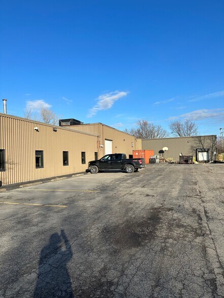 6125 Lendell Rd, Sanborn, NY à louer - Photo de l’immeuble – Image 2 sur 28