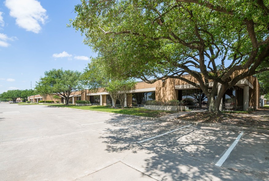900 S Loop Fwy W, Houston, TX à louer - Photo de l’immeuble – Image 1 sur 13