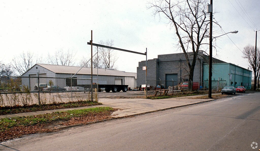 6700 Morgan Ave, Cleveland, OH à louer Photo principale– Image 1 sur 9