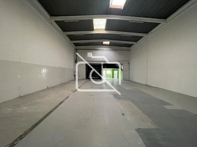 Industriel/Logistique dans Bondoufle à louer - Photo de l’immeuble – Image 1 sur 5