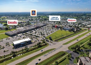 2000 Kings Hwy, Port Charlotte, FL à louer Photo de l’immeuble– Image 2 sur 2